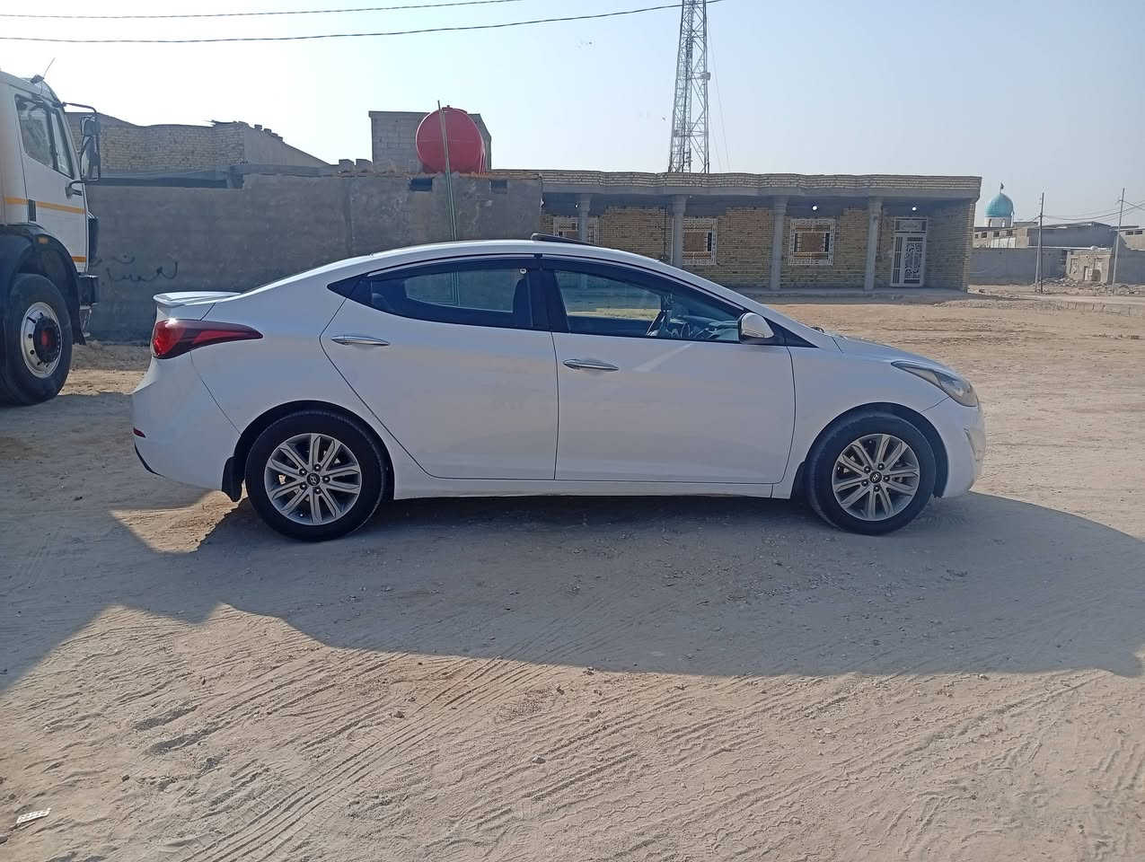 سلام عليكم النترا للبيع 15خليجي بيهه باب تبديل وشويه باردات وصبغ شبر ***********للستفسار سعر 125بيه مجال قليل
