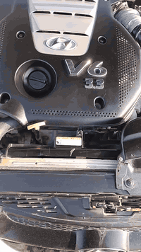 اسلام عليكم/سوناتا للبيع موديل 7 وارد امريكا بيها طخه بالجنطه وبيها تلث قطع صبغ ابيع حزام ترايك للبصره حداديه 50/عنوان العزيزيه الخماس/***********/
