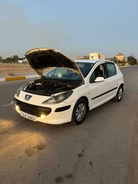 بيجو 307 • ٢٠٠٦ • رقم انكليزي