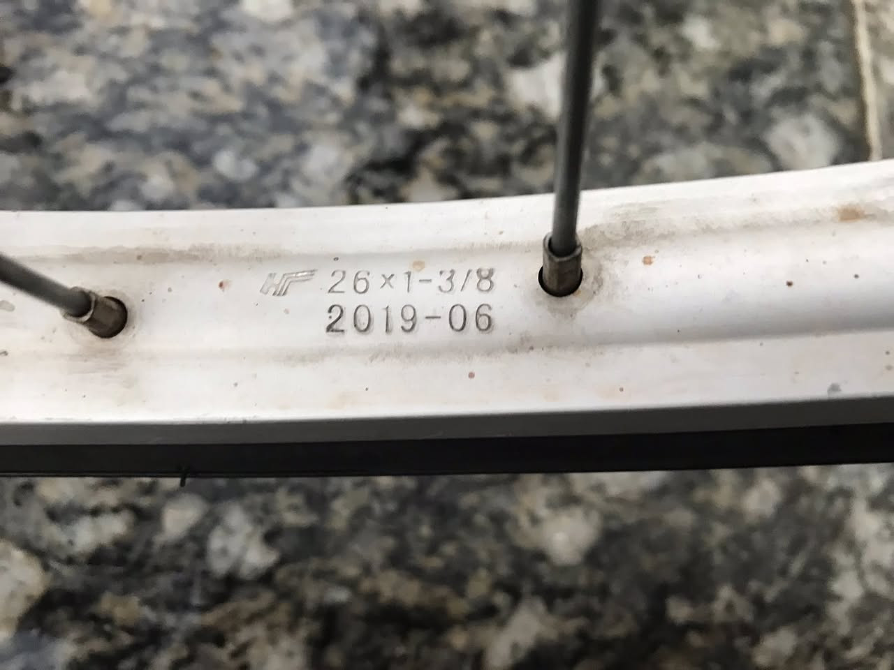 بايسكل بناتي حجم 26 اصلي فول نظافة  
السعر95. المكان بغداد الحبيبية ٠    الاستفسار على الخاص


**إذا كنت صاحب هذا الإعلان وتريد حذفه لأي سبب، رجاءا أرسل رسالة إلى الدعم الفني**