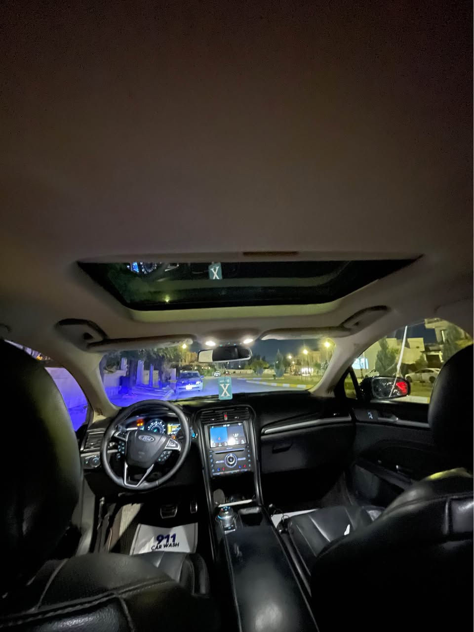 فورد فيوجن تيتانيوم ٢٠١٧ فول فول 
السيارة نضيفة وعليها غرامة ٧٠٠$ تقريباً 
بيها قطعة وحدة جاملغ السكن بدون دواخل 
مواصفات .. 
تحديد سرعة 
نضام خط الشارع
كشنات تدفئة وتبريد والستيرن تدفئة
سلايد 
بريك بصمة
نضام كار بلي بلادي بي
بيها مجال للطيبين 
*********** أربيل, العراق
