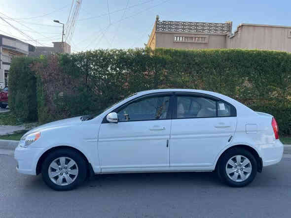 السلام عليكم للبيع فقط 
اكسنت ٢٠١١ خليجي شركة العامة محرك ١٦٠٠ دوش سيارة كلش جديدة ماشيه ١٥٠ الف سيارة جاهزه مابيها اي نقص بيها مكانين صبغ بدون دواخل رقم بغداد الجديد مكاني بغداد الاعظمية السعر ٩٨ ورقة 
اتصال ***********
