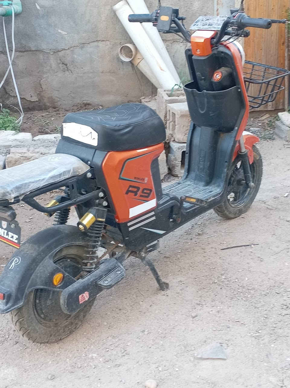 البع دراجه شحن بيها تخم بطاريات جدد سعر ٤٠٠


**إذا كنت صاحب هذا الإعلان وتريد حذفه لأي سبب، رجاءا أرسل رسالة إلى الدعم الفني**