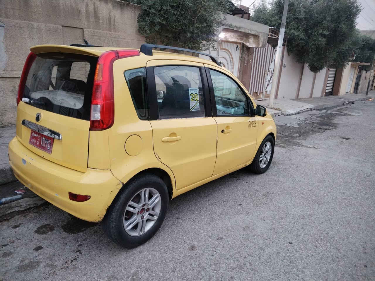 كريت ول جنطه 2009
صاحبها الشرعي موجود
محرك بداية نفخ
كير شرط
تدفئه شغاله
تبريد يعوزو فيشه مال كمبريسه شغلتو سهله جدا
كهربائيات كلها شغاله
عليها هيئه 600ينزل من السعر
22ورقه واذا اكو مراوس حسب القناعه
المكان حي البكر موصل


**إذا كنت صاحب هذا الإعلان وتريد حذفه لأي سبب، رجاءا أرسل رسالة إلى الدعم الفني**