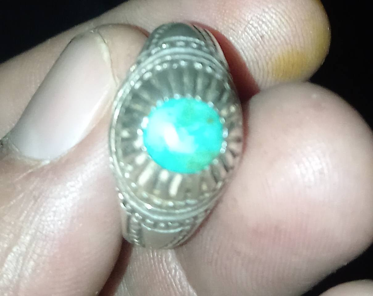 للبيع اربع محابس شلعه وحده 150الف يتفضل خاص او يتصل ***********
