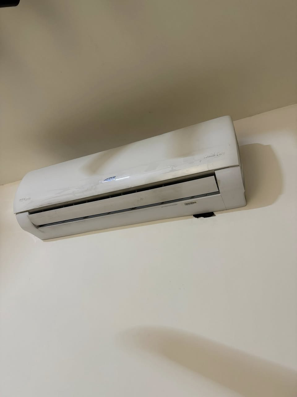 سبلت توسوت طن ونص استخدام صيف واحد فقط جديد بعده اشتريته بصيف 2025  تبريد مالته ثلج  الله شاهد وتجي واشغله الك يله تاخذه وتفتحه  السعر 650 وبي مجال بسيط فاترينا رفوف طولها 220 العرض 100  بيها 7 خانات  مكاني بغداد الدولعي


**إذا كنت صاحب هذا الإعلان وتريد حذفه لأي سبب، رجاءا أرسل رسالة إلى الدعم الفني**