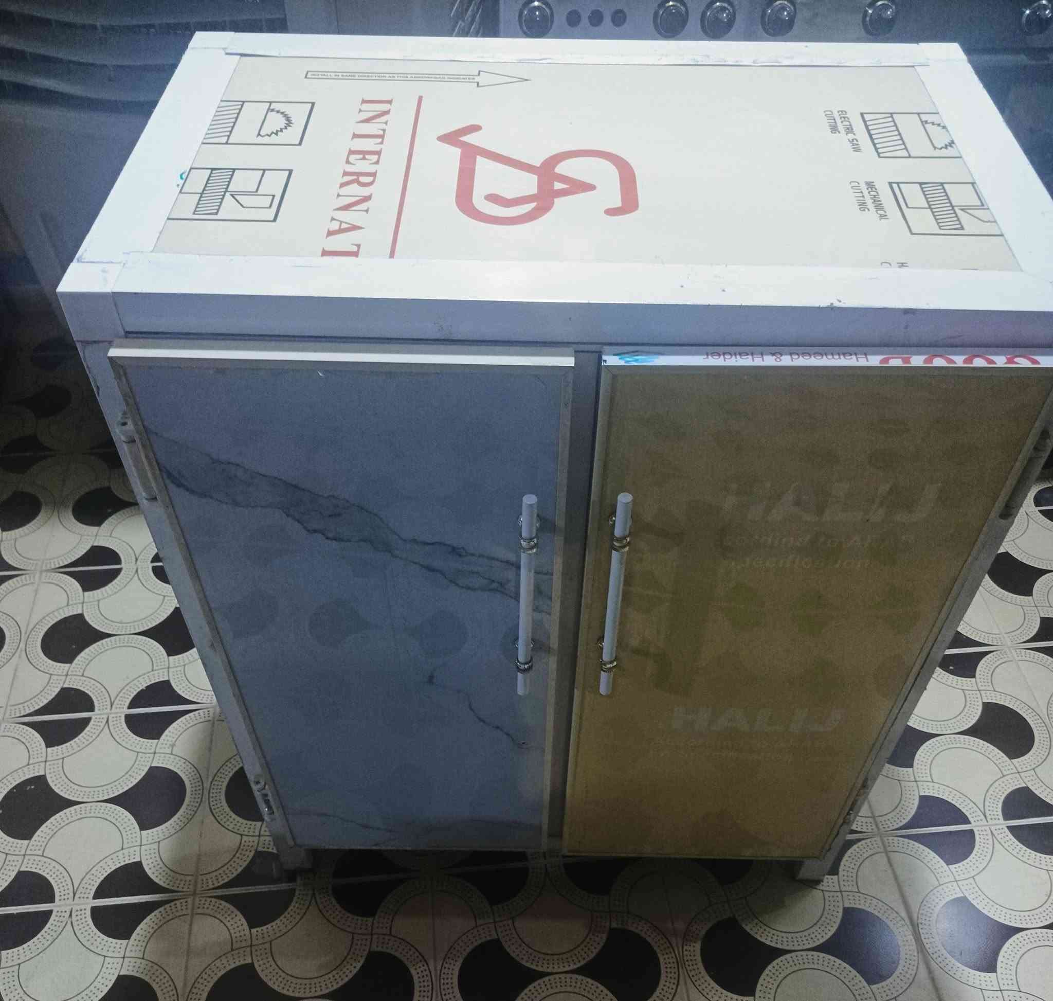 غراض للبيع اي استفسار اتصل بنا على الارقام التاليه ***********
