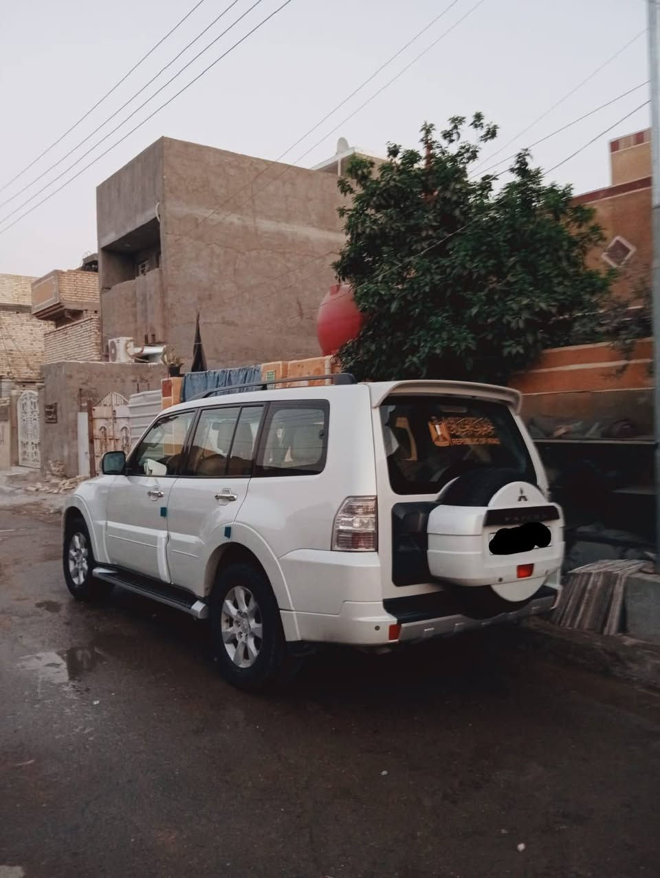 السلام عليكم 
باجيرو موديل 2014 حبتور رقم انگليزي جديد بغداد
 دمام خلفي 
الكشنات كهرباء شغال 
دوشمه جديدة 
تخم تاير جديد 
حداديه مكفوله 
گير مكفول 
محرك مكفول 
تبريد 3 قطع 
مري شفط
 كهربائيات كامله
فول مواصفات السيارة جاهزة من كل النواحي 
السنويه بأسمي ثاني يوم تحويل 
السعر 160 بيها مجال بسيط 
للتواصل ***********
