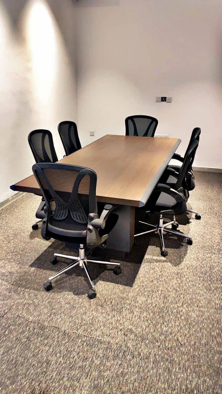 للبيع *********** السعر مليون 1700
