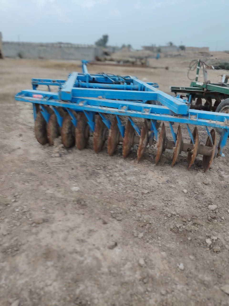 معدات للبيع مكاني كركوك
فدان رباعي البير مشتقل موسم واحد السعر 18$

دسك حجم 24 السعر 40$

معدلان 3متر السعر 20$

كلمن و سعره و بيهن مجال حك جيتك شراي خابر ع رقم 

ملاحضه مكلف بنشر

***********
