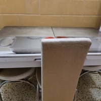 ميز طعام مرمر • ٥ كراسي حديد • جديد ونضيف