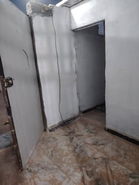 بيوت عدد ٢ + مضيف +كاع بصفهن +كرهباه +ماي +تبليط جاهزات بنيان جديد ومح...