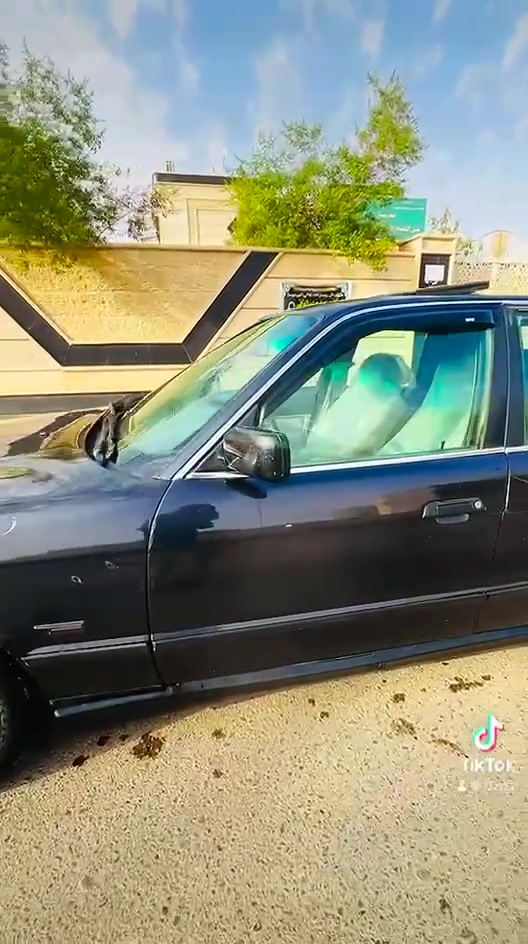 السلام عليكم بيئم للبيع حجم 530مسكر مكينه 8موديل 1995سياره جاهزه مصبوغه عام بدون حادث فول مواصفات داخل جلد فتحه كهرباء جام 4كهرباء تبريد تخم تاير حدايده نص عمر مكينه كير مكفولات رقم انبار دولي تحويل مباشر سنويه لل30سعر 65وبيها مجال ***********مكان بصره زبير مراوس اراوس راسل واتساب ماسنجر مااتواجد

