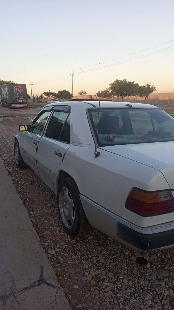 ألسلأم عليكم مأرسيدس للبيع مديل 91 محورة بطة بشرط لاتبخير ولا تنقيس بيها قطعتين صبغ  قاعدة دبل طاگة ومصلحة السنوية لل30 ألسعر.. 57وبيها مجأل المگان سلمانية كلار الرقم تلفون.. *********** كالار, السليمانية
