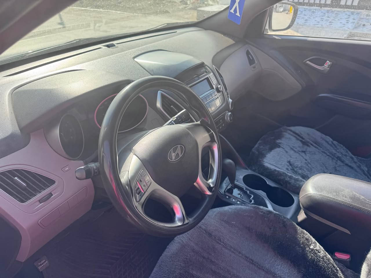 توكسون خليج
موديل 2013
بدون صبغ وتعديل 
بس اشوي رصعات 
محرك مافتحوح 
سنوي جديد 
140$
موبايل *********** كركوك, العراق
