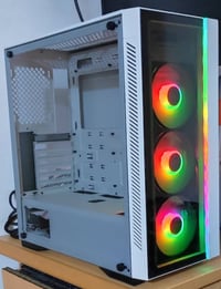 كيس DEEPCOOL • ٣ مراوح RGB • نظيف ١٠٠٪