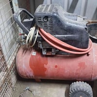 كمبريسر هواء • للبيع