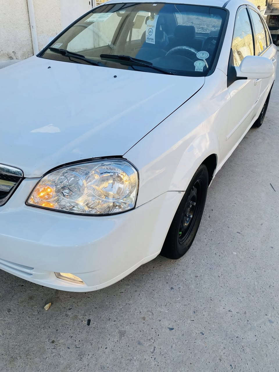 سلام عليكم وبتره موديل 2012سياره فقط مكاتبه ما تتحول سياره جاهزه مكينه كير حداديه جاهزه كير وتو سياره ادامه كامله عليهه جامه جديده سياره شغل وطلع السعر 47مكانهه بغداد 
***********
