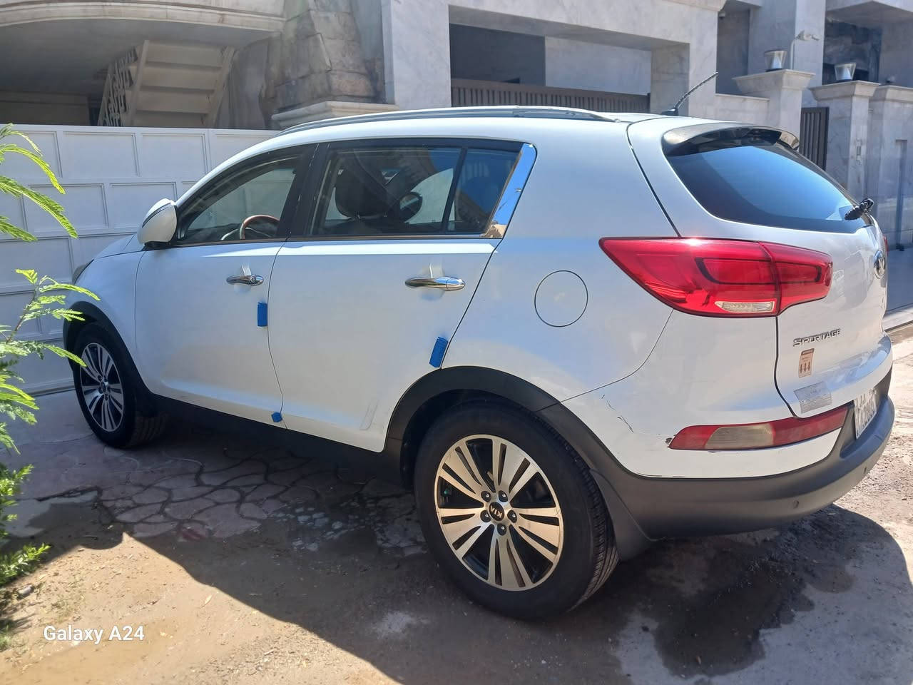 سبورتج ٢٠١٥ خليجي سلوفاكي gdi گير ومحرك وتبريد ثلج مكفول تحكم ستيرن نظام ايكو اقتصادي سياره نظيفه استخدام شخصي والرقم انكليزي وسنويه لل٢٠٢٩ باسمي السياره السعر (١٢٧ شده و٢٧) للاستفسار ***********
