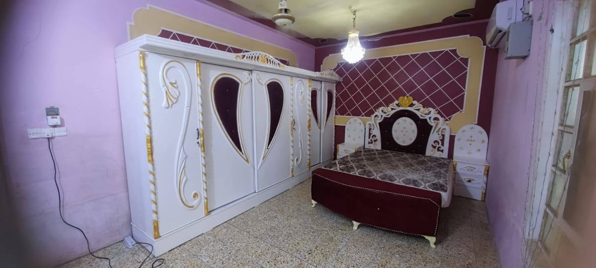 بسم الله  ((  للبيع  )) غرفة نوم تصميم تركي خشب صاج صبغ حراري ابيض الغرفه فول نظافه مستخدمه شي قليل الغرفه  6 قطع كامله 
السعر خاص للشراي


**إذا كنت صاحب هذا الإعلان وتريد حذفه لأي سبب، رجاءا أرسل رسالة إلى الدعم الفني**