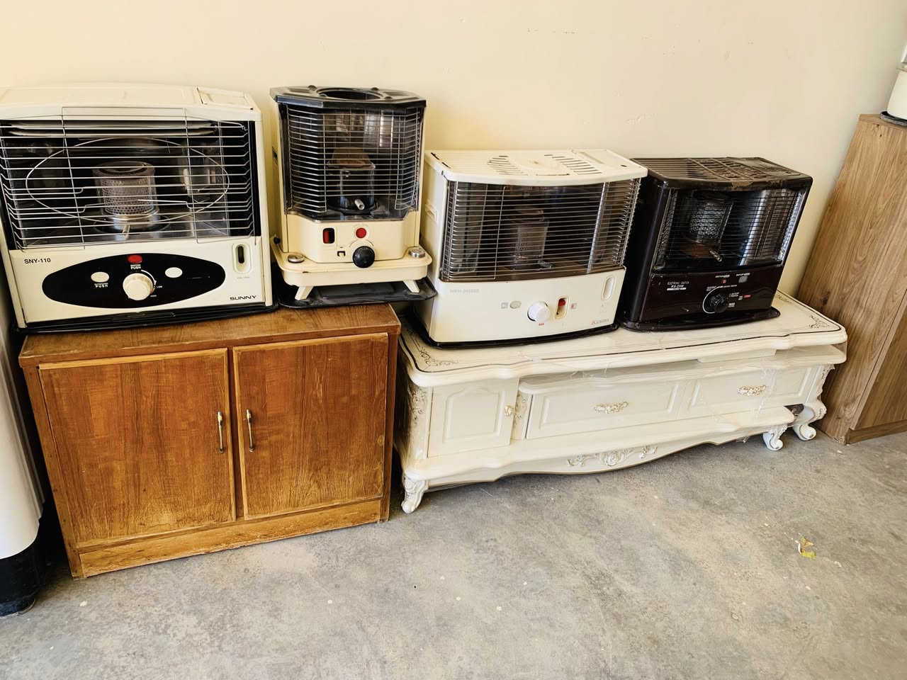 السلام عليكم تم وبفضل الله افتتاح محلات اياد حلاوة في قرية شكرا للأثاث المستعمل للاستفسار الاتصال على الرقم *********** و *********** بي واتساب
