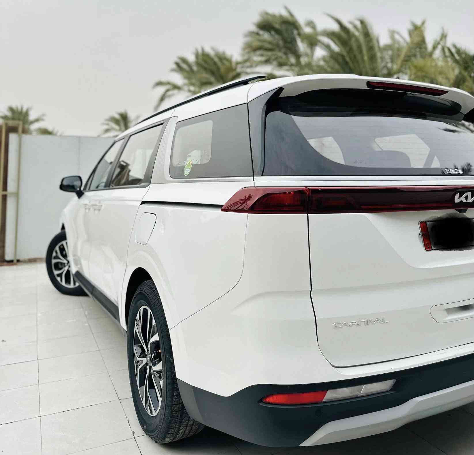 كيا كرنفال موديل 2023  كوري غاز بانزين  لون ابيض اصل ،كفالة عامة   فول مواصفات
بأسمي شخصياً مداور ثاني يوم. رقم بغداد 

السعر 270$ وبيها مجال  بيع مستعجل 
***********
