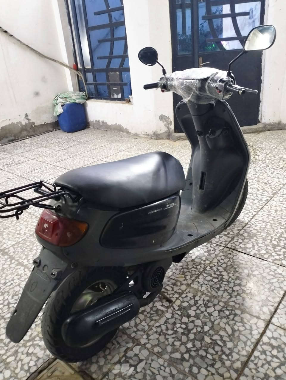 دراجة سرعه 60  سلف هندر محرك ناعم ترايها حلو كهربائيات شغاله السعر 200 مكاني حي  السفير رقمي ***********
