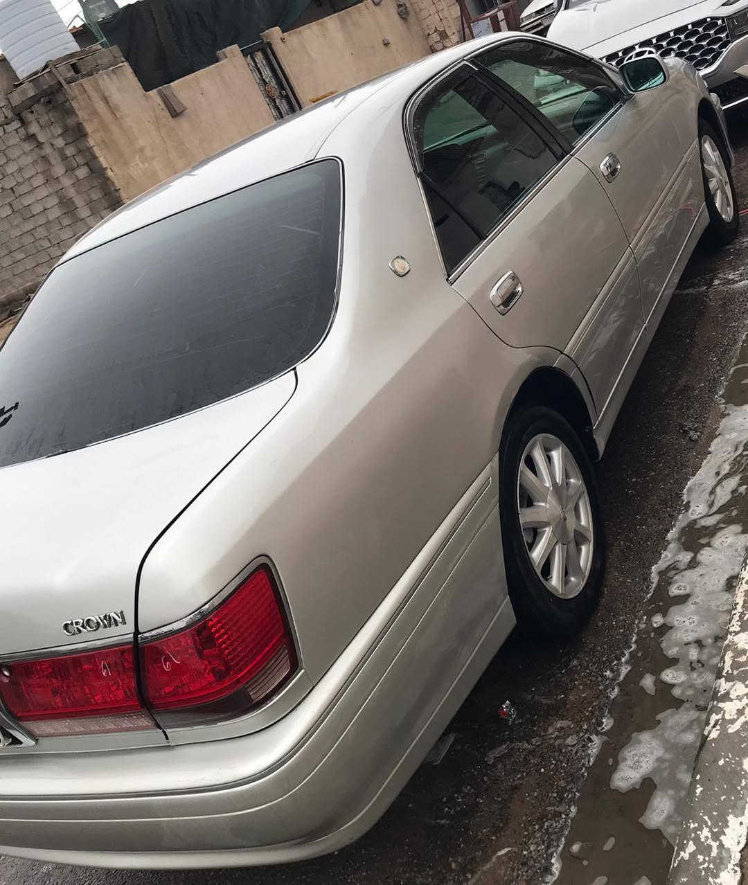 السلام عليكم
البيع سيارة جنون موديل 2002 رقم بصره دخول جديد قرار ( 48) 

السياره مصبوغه عام اثر جراد و بيها كصتين قماره و من النص. 

السعر المطلوب ٩٠ ومبيها مجال ارقام التواصل.  ***********
***********
