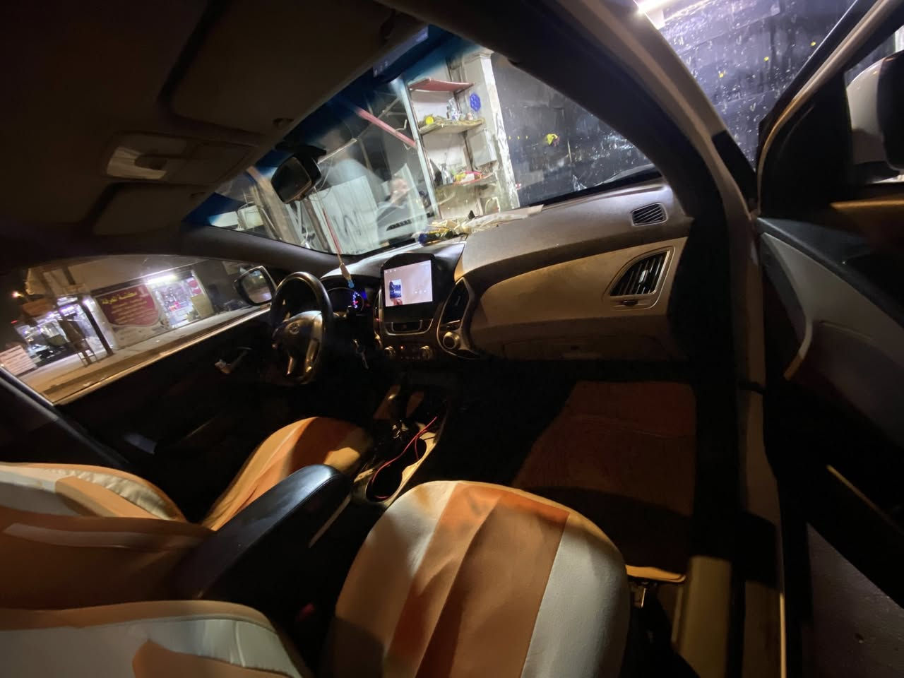 سلام عليكم. شباب.توسان  للبيع. 

الموديل 2013

بيه. قطع صبغ ابيع عام.  كير مكينه حداديه 
كفاله 

تبريد ثلج 

بسمي. تحويل ثاني. يوم. 

الرقم كربلاء   هزته جديده 

السعر. 113 وبيه. مجال.  حك. جيه 

الرقم  ***********
