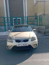 كيا ريو 2011 وارد امريكي مصبوغه عام اثر جراد وشخوط وضربتها جاملغ امامي...