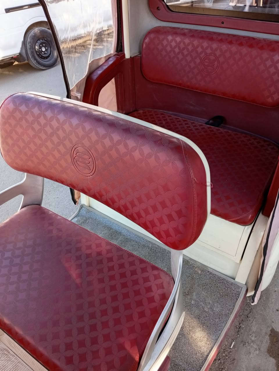 دراجه شحن للبيع العنوان بغداد الكاظميه السعر مالتها مليونين و300 ***********
