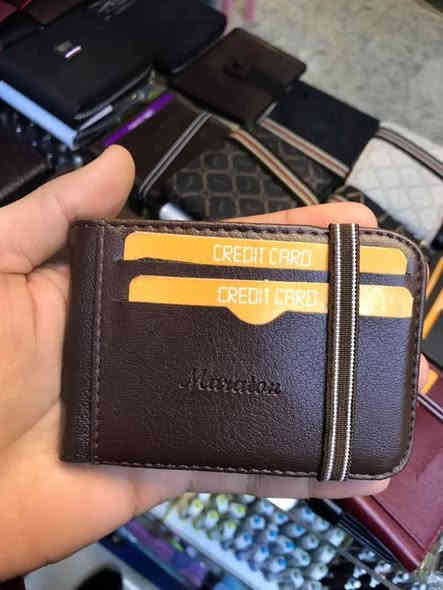 محافظ رجاليه + محفظه باجات 💳
——————————————-
📍جلدددددددددد طبيعي 
وبسعر مناسب جداااااااااااا

الصوب الصغير / ساحة قمر بني هاشم 

محل علاء حسن القرغولي 

📞واتساب : ***********
