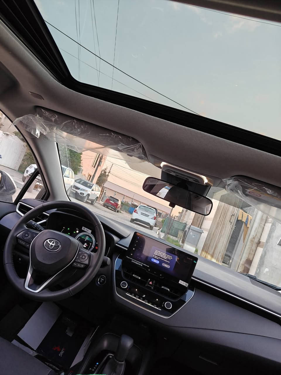 تەکسی کڕۆلا 2025 هایبرید 10 پارچە لەسەرساخەی لەپاش دەپارچەی بەرد بەشەرت هەموشتی حازرە سفرە تەنها  800 کیلۆمتر ڕۆیە  لۆخۆم کردیتمە دەپارچە ژمارەی مۆبایل ***********

