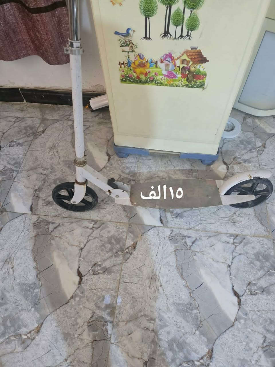 غراض للبيع بايسكل صغير ب٤٥ والجبير ب٦٠ سكوتر ب١٥ وثريات ب٥٠ رقمي ‭٠٧٨٢ ٣٣٨ ٥٦٧١‬
