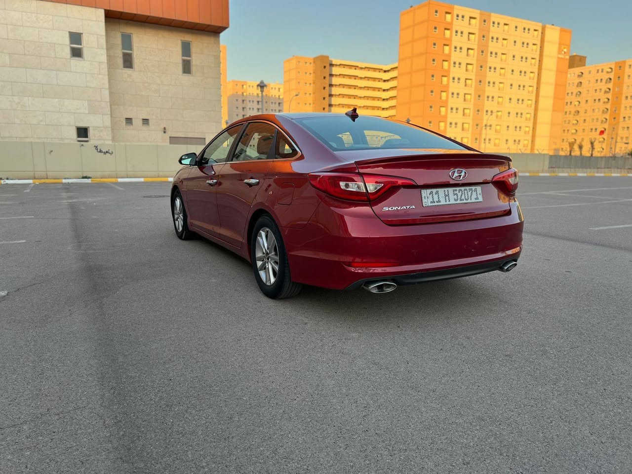 السلام عليكم سوناتا 2017 وارد امريكي حادثها مثل ماموضح بالصوركسر بدعاميه كفاله عامه بدون صبغ بدون تبديل لبيل واحد مواصفات معروفه كير مكينه خير من الله رقم بغداد  السعر 130 وبيها مجال بسيط***********
