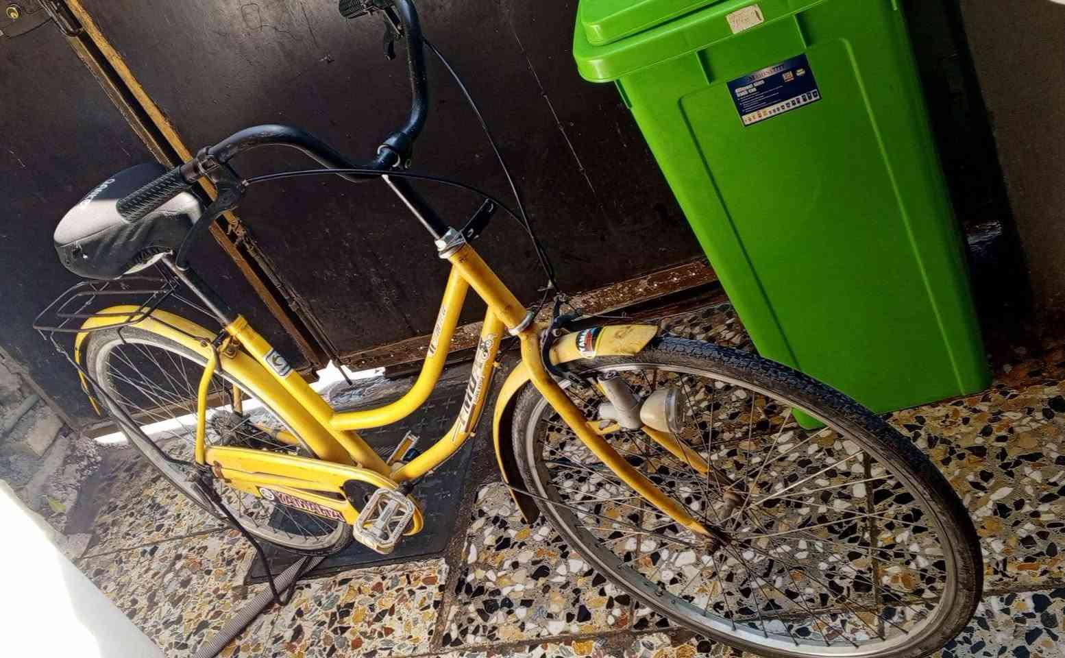 بايسكل بناتي حجم 26 نضيف اي نقص مابي شاد غراض جدد سعر70 وبي مجال مكاني حي العامل اتصال اوتساب***********
