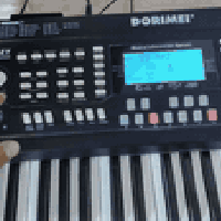 اسلام عليكم شباب اورك دوريمي تعليمي متروك صار شهرين واكف بيه بس كيبورد...