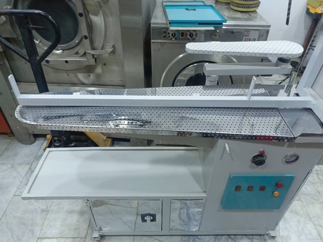 نورفا ام البرج جنح استيل نظيف جدا للاستفسار مراسلة الصفحه او الاتصال 
***********
