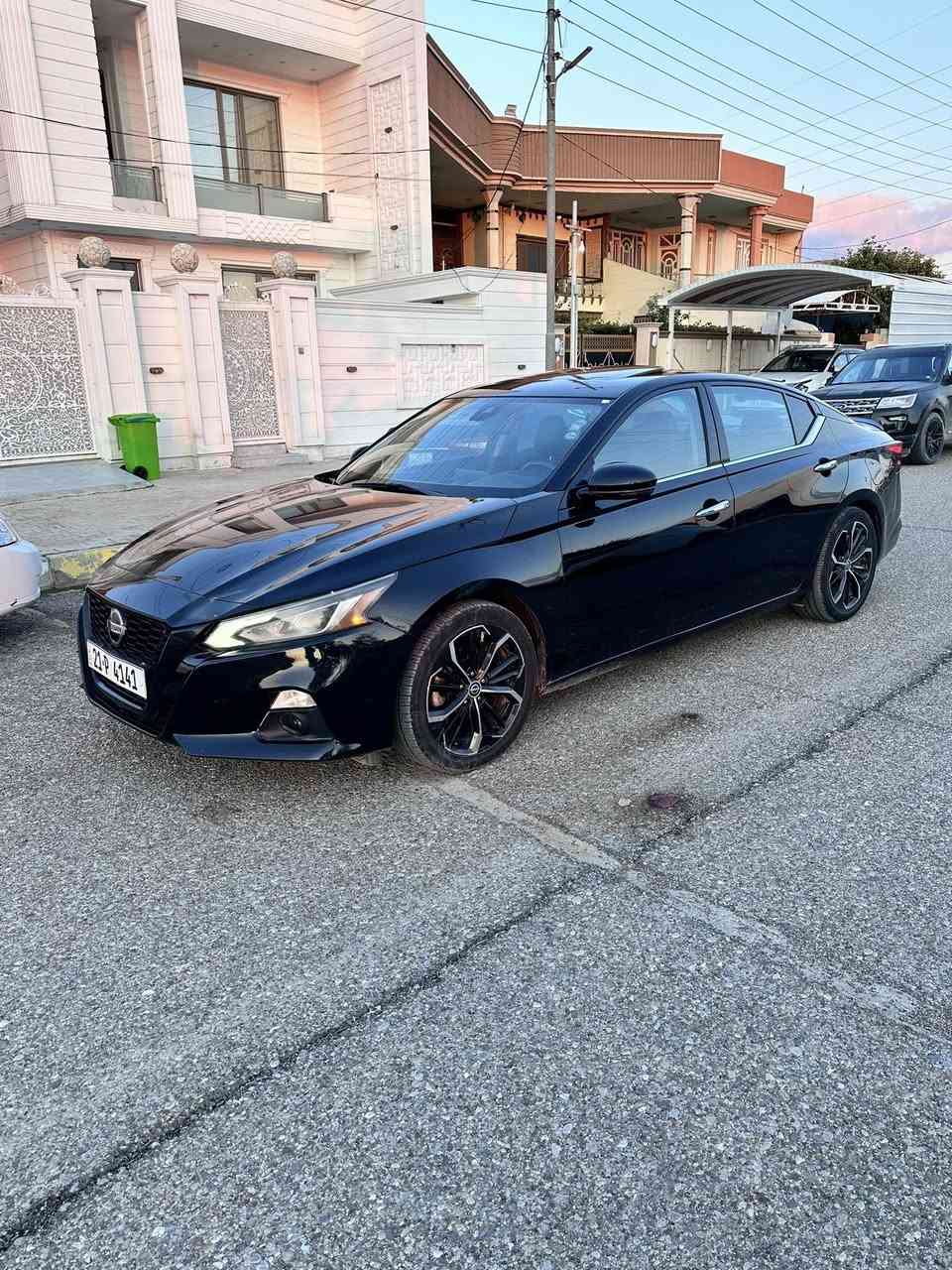 سلام عليكم ..
سيارة التيما موديل 2020موصفات SL فول
تفاصيل واضحة بالسونار 
كير مكينة  بشرط 
السعر // ١٣٤$ ورقة وبيها مجال 
مكاني // ديالى __ قضاء خانقين 
هاتف ☎️ ***********
