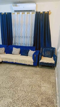 ديوان • ميز بليارد