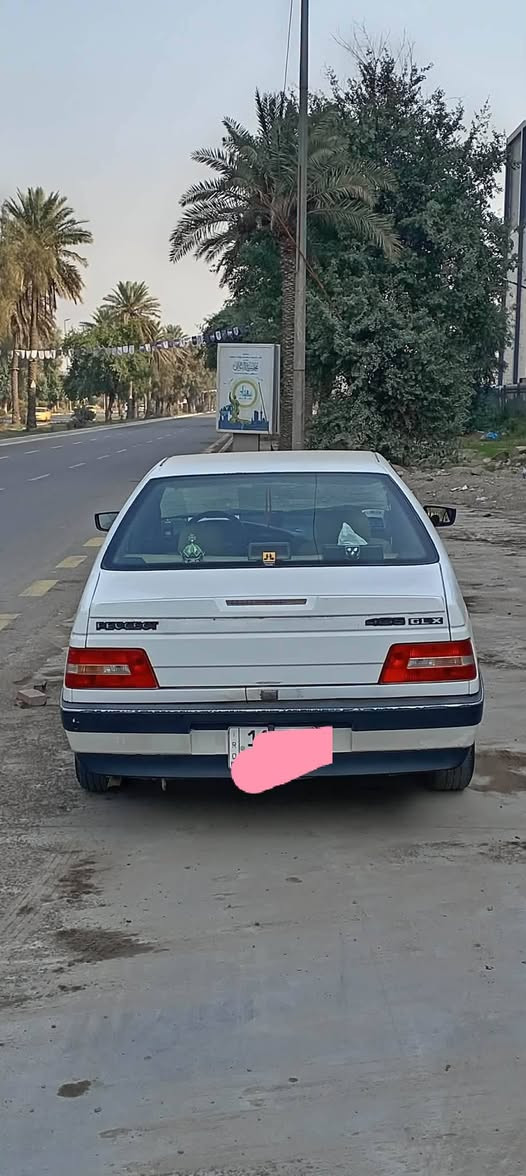 للبيع بيجو ٤٠٥ موديل ٢٠١١ خصوصي رقم بغداد بسمي سياره مكفوله وحلوه سعرها ٤٧ ورقه مكاني بغداد حي جميله ***********
