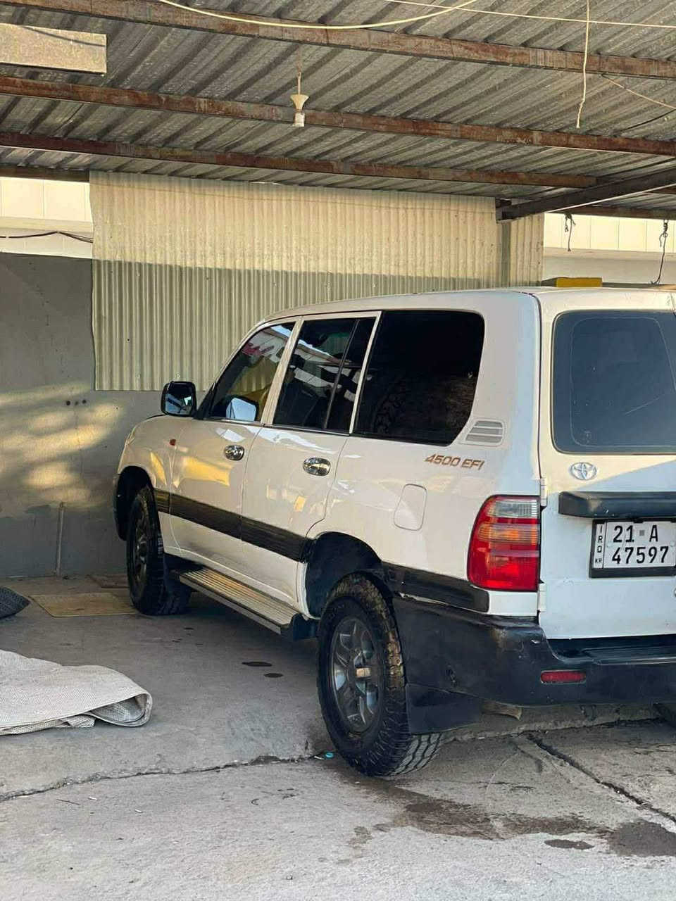 مۆنیکا مۆدیل 2000 فول حادی پیش ئەکسل دوو پارچەی بۆیاخە هەتا بلی سەیارەکی توندوو  تۆلو جوانە گیروو مەکینە و ئەکسل  بە شەرت بی مەسروفە سەیارەکە 
رەقەمی خاونی  *********** كويسينجاك, أربيل
