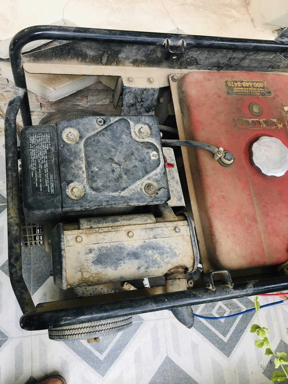 السلام عليكم مولد كاز ياباني شركت ينمر 20انبير للبيع عله وضع الشركه مامفتوح بي برغي سعره 750 الف العنوان شهربان***********
