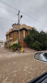 حي الصدقاء شارع عشرين • ٢٠٠م • بناء حديث