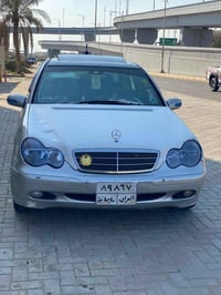 للبيع مارسدس موديل 2000   محرك كير شرط  كشنات جلد  كشنات كهربائي  تحكم...