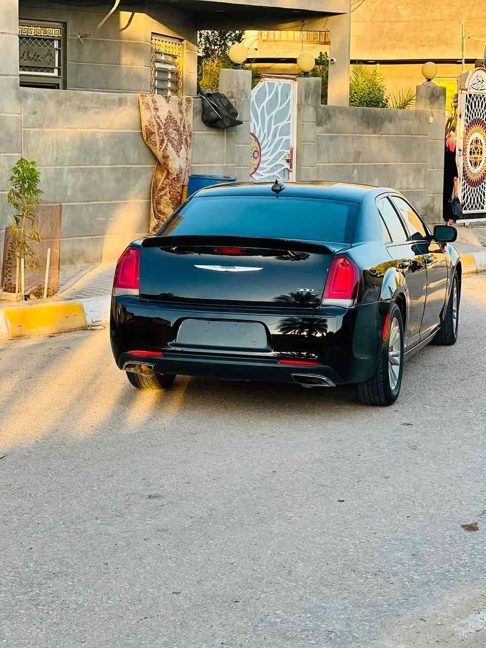 سلام عليكم
اوباما موديل  16 S
رقم بغداد بأسمي 
كشنات جلد
مكسيكي اصلي 💯 
حداديه جديده 
كير محرك كفاله 
حادث السياره جاملغ وبنيد 
وبيه بابين كلير من امريكا 
السعر 175$وبيه مجال  
مكان السياره  ديوانيه 
***********
