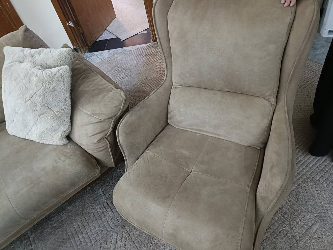 سلام عليكم من رخصت الدمن تخم للبيع تركي 250 بغداد الغزاليه ***********
