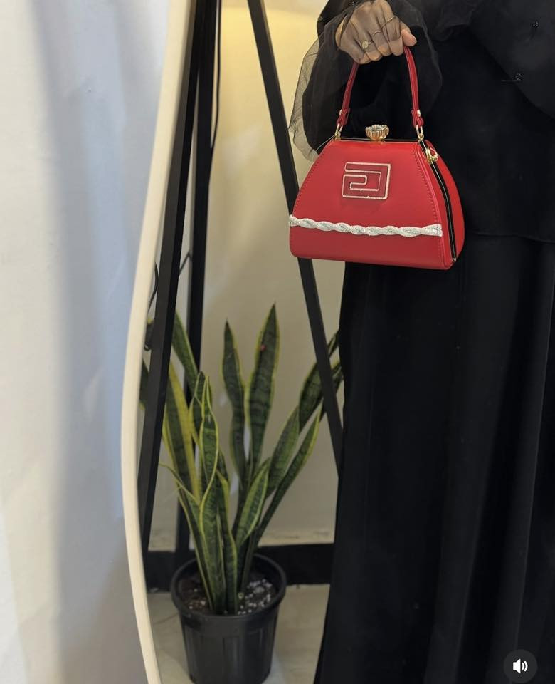 تصفية محل 
السعر السابق ب25 الف 
الحالي 10 الاف بس


**إذا كنت صاحب هذا الإعلان وتريد حذفه لأي سبب، رجاءا أرسل رسالة إلى الدعم الفني**