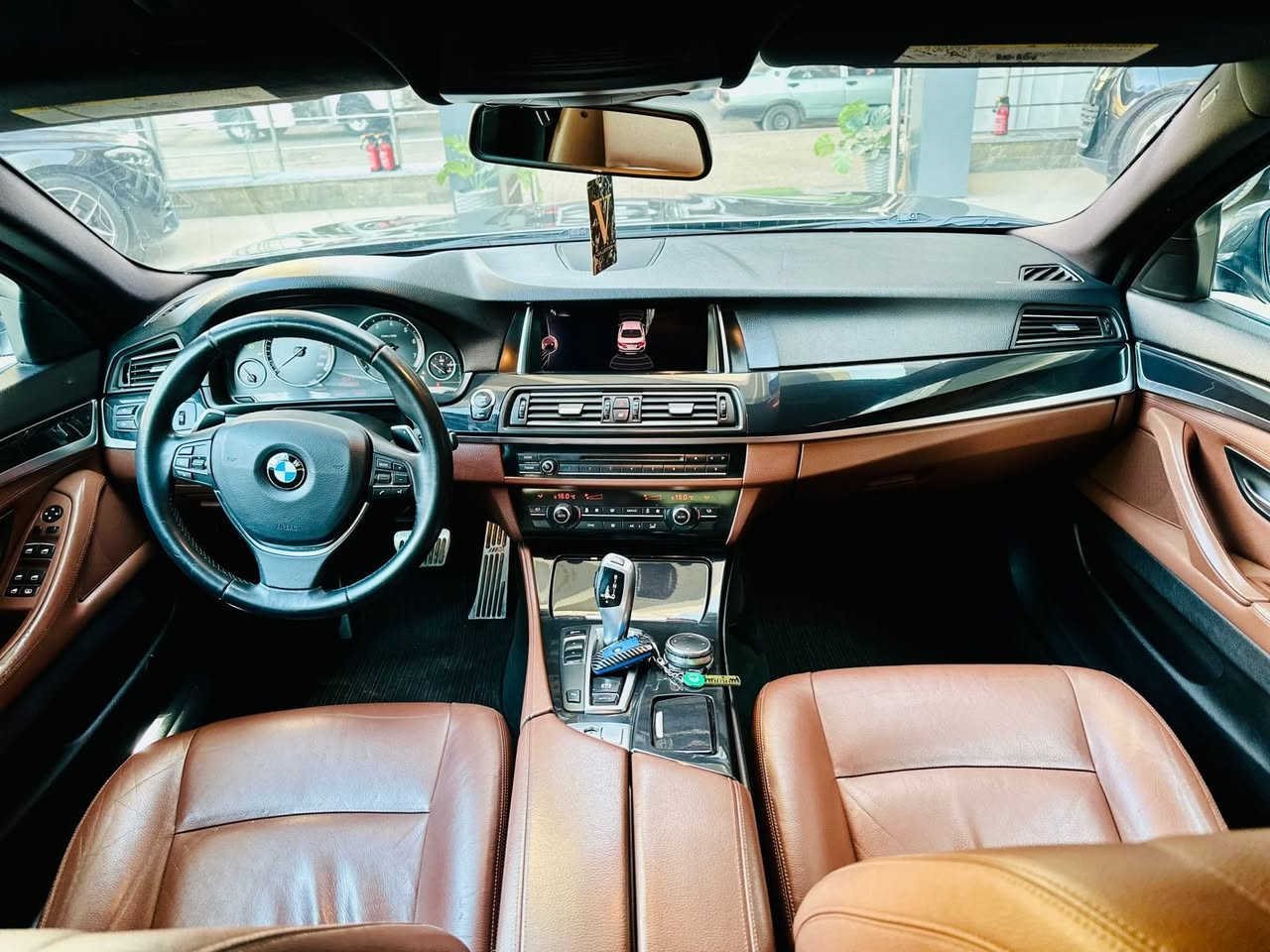 🔥 BMW 520i للبيع 🔥
موديل 2016
لون فيراني مميز
فبريكة بالكامل
عداد 183 ألف كم
🚗 حالة ممتازة – جاهزة للفحص
📞 تواصل فون أو واتس
Wa.me/201095491666
01095491666 – مريم القاهرة, مصر


**إذا كنت صاحب هذا الإعلان وتريد حذفه لأي سبب، رجاءا أرسل رسالة إلى الدعم الفني**