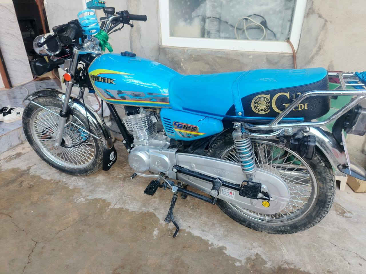 السلام عليكم ادمن من رخصتك وافق
دراجه سونيك
موديل 2025
4 كيـر
كهربائيات شغاله
نضافه كدام العـين
للاستفسار ***********
اسيا ***********
